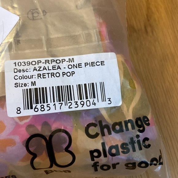 NWT Stone Fox Swim Azalea One Piece Swimsuit in size M, retro pop print - Picture 7 of 7